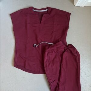 Fabletics Burgundy Scrub set